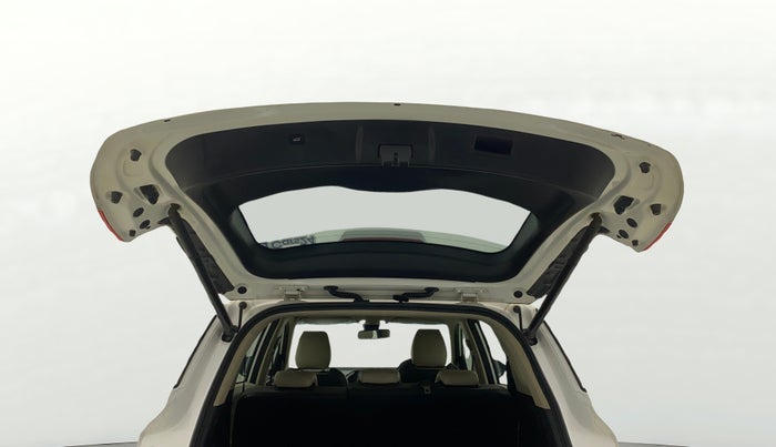 2021 MG HECTOR SHARP 1.5 PETROL CVT, Petrol, Automatic, 1,35,187 km, Boot Door Open