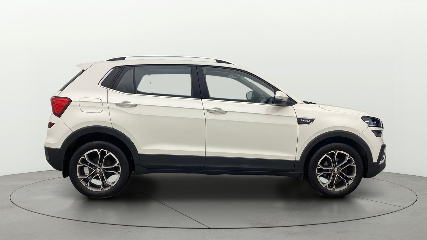 2023 Skoda KUSHAQ STYLE 1.0L TSI MT, Petrol, Manual, 72,289 km, Right Side View