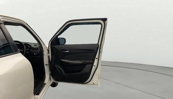 2023 Maruti Swift ZXI, Petrol, Manual, 48,648 km, RHS Front Door