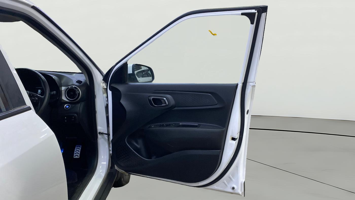 2025 Hyundai EXTER SX(O) CONNECT 1.2 AMT, Petrol, Automatic, 8,069 km, RHS Front Door