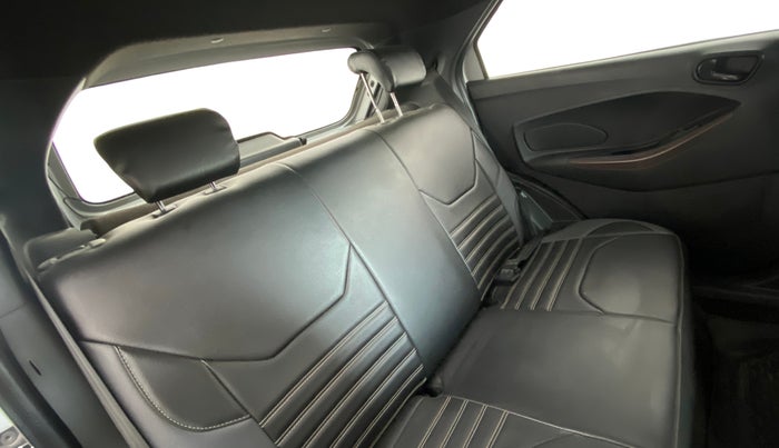 2020 Ford FREESTYLE TITANIUM 1.2 PETROL, Petrol, Manual, 69,555 km, Right Side Rear Door Cabin