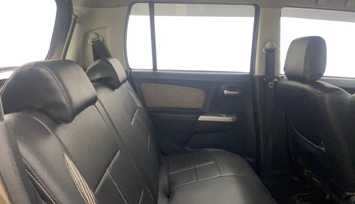 2014 Maruti Wagon R 1.0 VXI, Petrol, Manual, 55,241 km, Right Side Rear Door Cabin