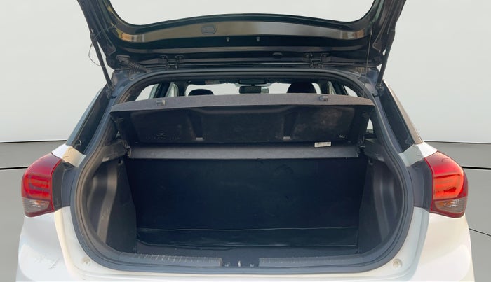 2019 Hyundai Elite i20 SPORTZ PLUS 1.2 DUAL TONE, Petrol, Manual, 74,392 km, Boot Open Zoomed View