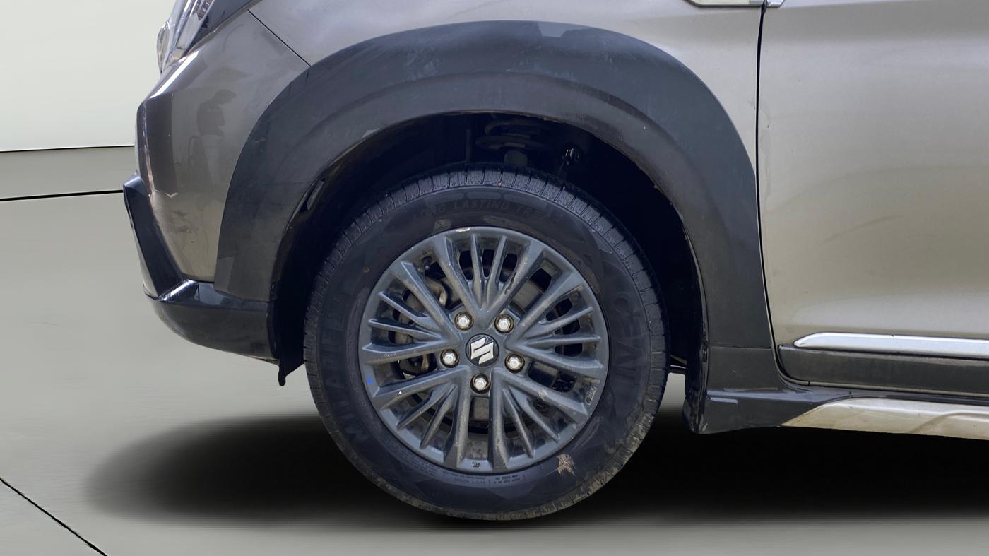2021 Maruti XL6 ALPHA MT, Petrol, Manual, 38,375 km, Left Front Wheel