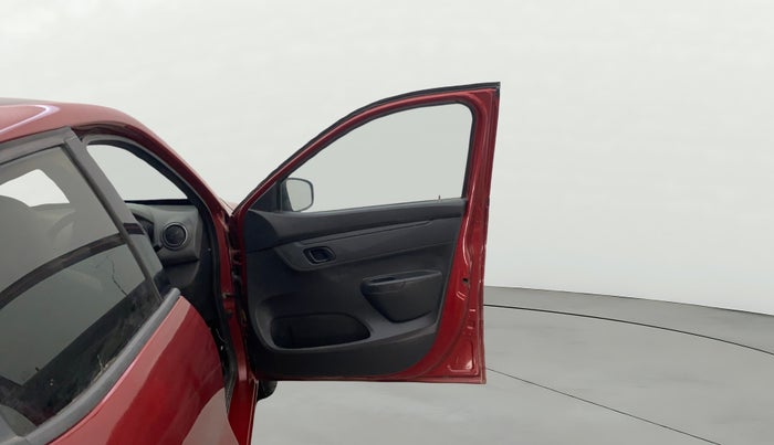 2016 Renault Kwid RXT 0.8, Petrol, Manual, 85,403 km, RHS Front Door