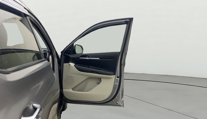 2020 KIA SONET HTX 1.0 IMT, Petrol, Manual, 32,564 km, RHS Front Door