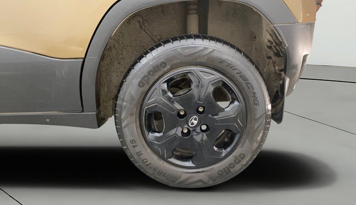 2023 Tata PUNCH ACCOMPLISHED MT, Petrol, Manual, 26,198 km, Left Rear Wheel