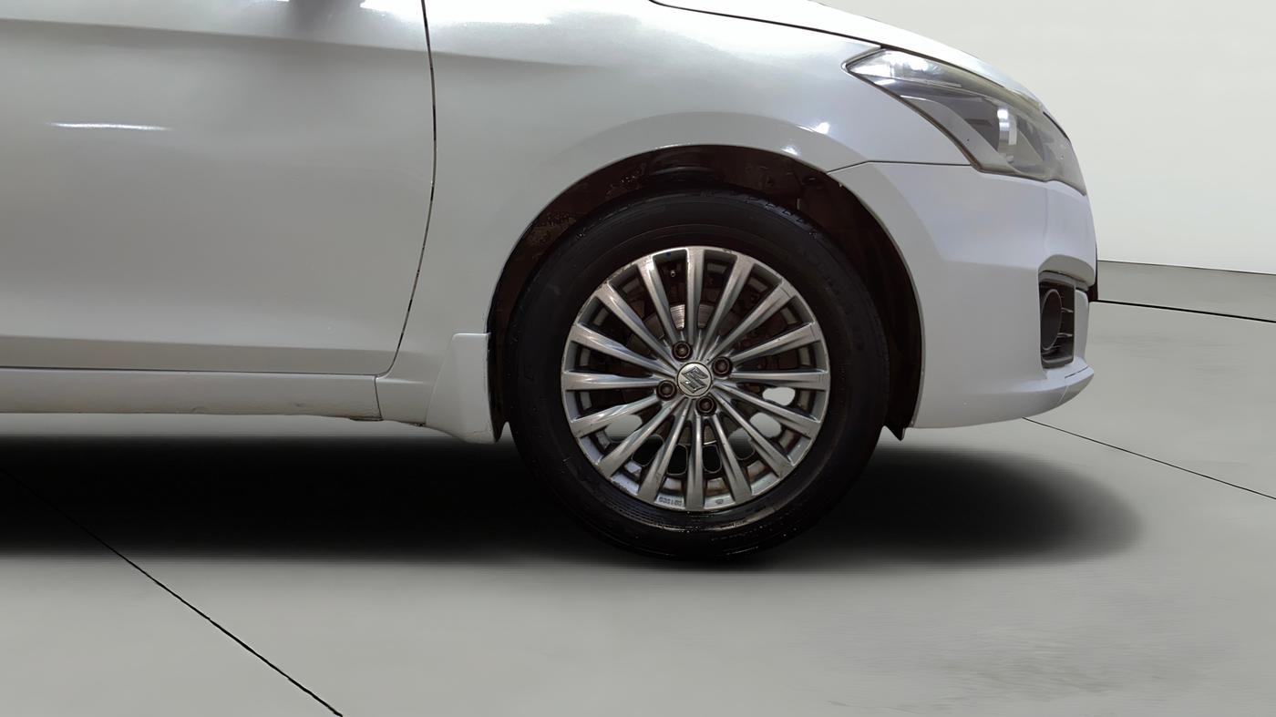 2018 Maruti Ciaz ALPHA 1.4 PETROL, CNG, Manual, 95,977 km, Right Front Wheel