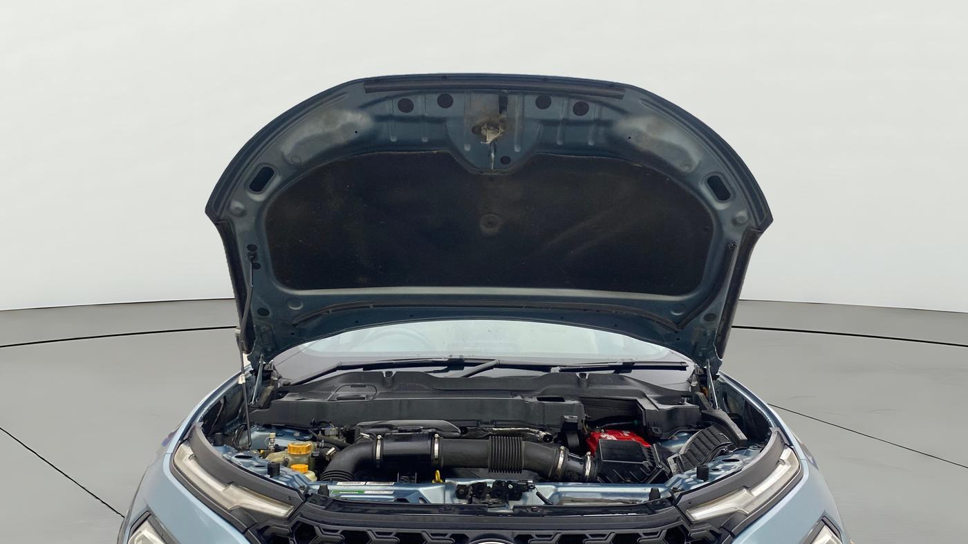 2021 Tata Safari XZA PLUS 6S, Diesel, Automatic, 99,547 km, Open Bonet