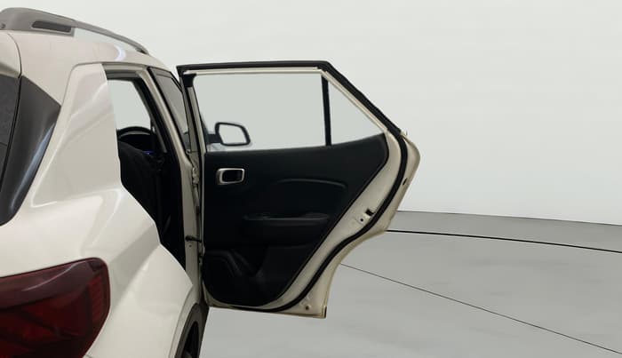 2019 Hyundai VENUE SX(O) 1.4 CRDI, Diesel, Manual, 1,18,278 km, RHS Rear Door