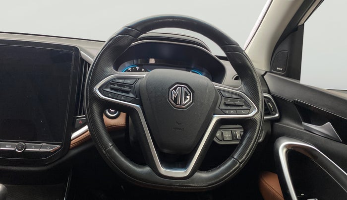 2022 MG HECTOR PLUS SHARP 1.5 PETROL TURBO HYBRID MT 6-STR, Petrol, Manual, 91,014 km, Steering Wheel Close Up