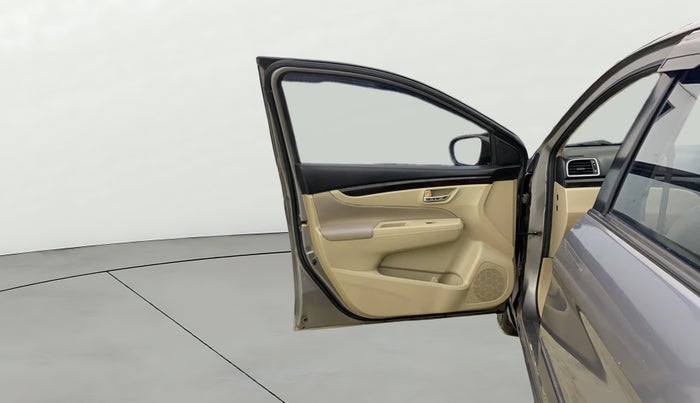 2017 Maruti Ciaz ZDI SHVS, Diesel, Manual, 68,320 km, LHS Front Door