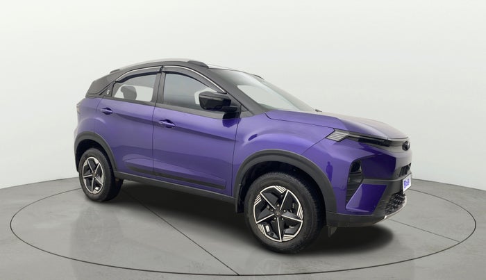 2023 Tata NEXON FEARLESS PURPLE + SUNROOF DUAL TONE 1.2 PETROL, Petrol, Manual, 27,101 km, SRP
