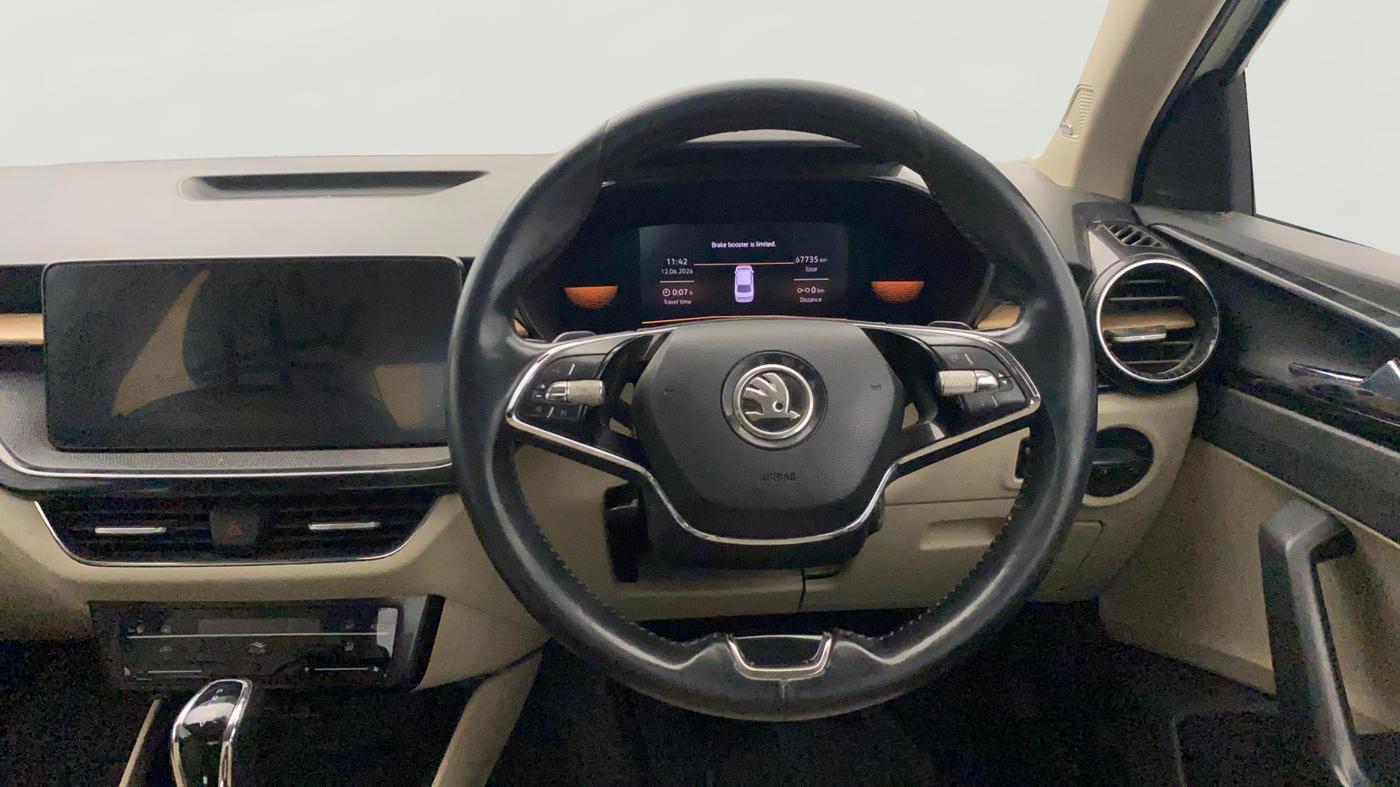 2022 Skoda SLAVIA STYLE 1.5L TSI DSG, Petrol, Automatic, 67,735 km, Steering Wheel Close Up