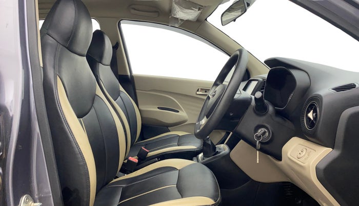 2018 Hyundai NEW SANTRO SPORTZ MT, Petrol, Manual, 30,607 km, Right Side Front Door Cabin