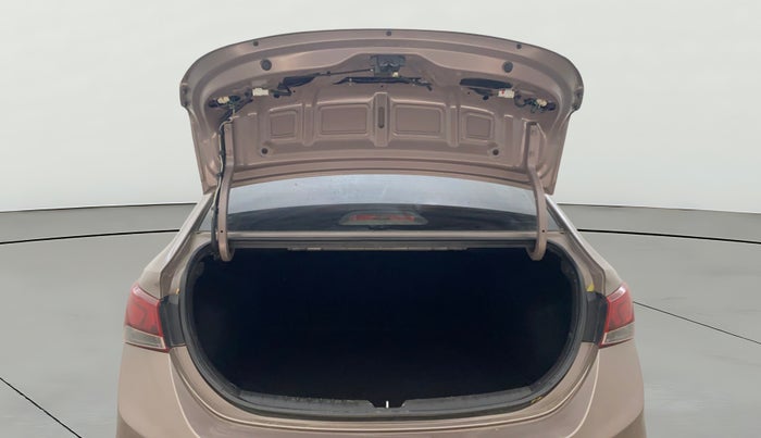 2017 Hyundai Verna 1.6 E PETROL, Petrol, Manual, 48,337 km, Boot Door Open