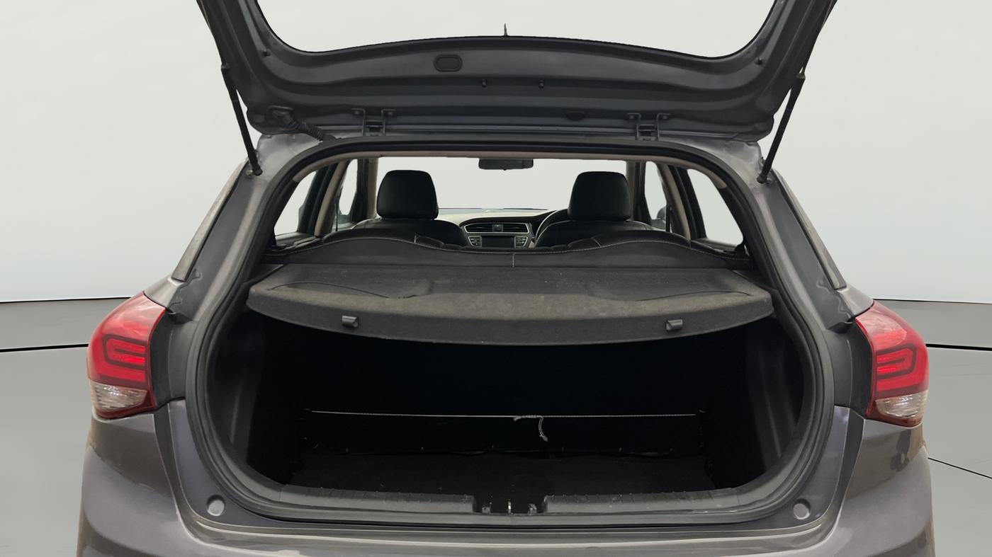 2018 Hyundai Elite i20 ASTA 1.2, Petrol, Manual, 49,316 km, Boot Open Zoomed View