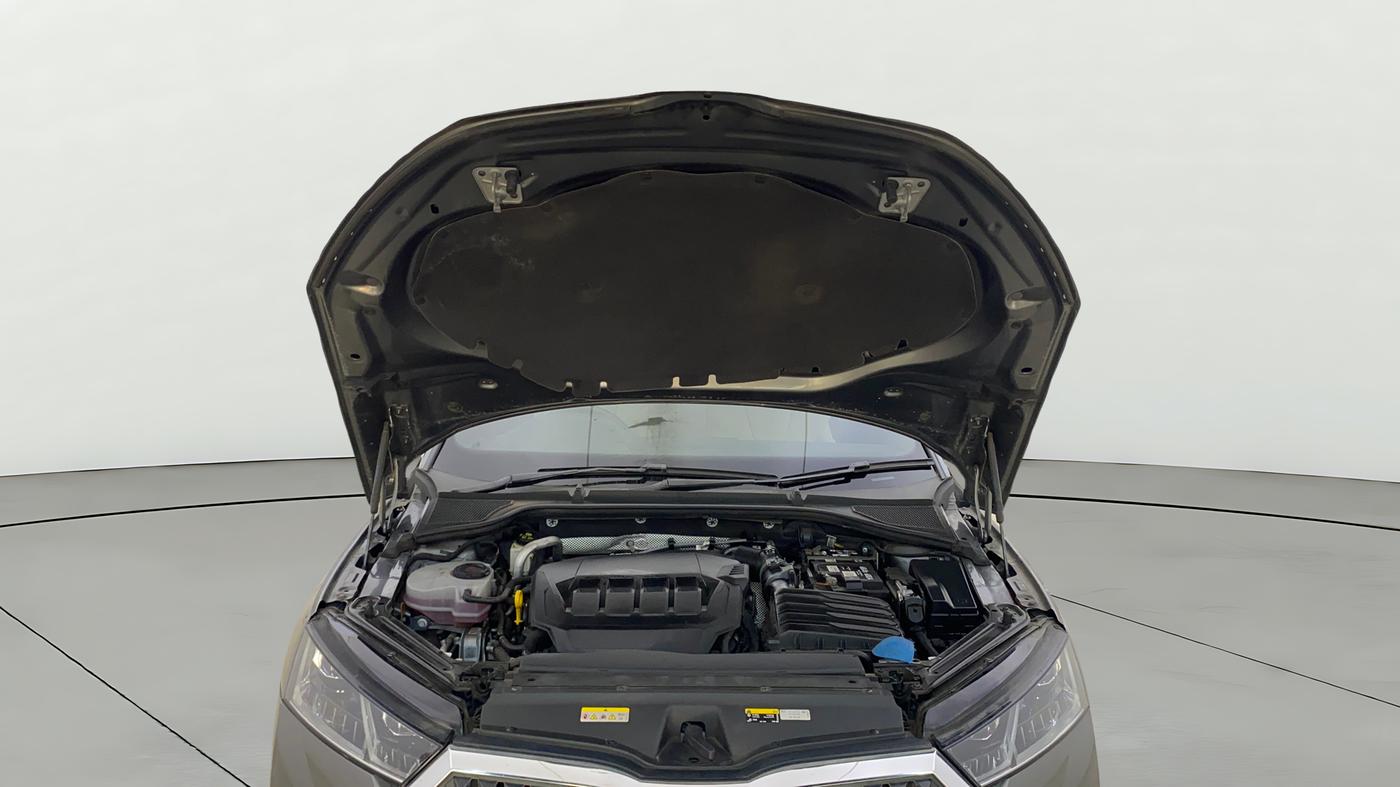 2022 Skoda Octavia L&K 2.0 AT, Petrol, Automatic, 33,747 km, Open Bonet