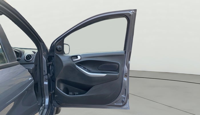 2019 Ford FREESTYLE TREND PLUS 1.2 PETROL, Petrol, Manual, 34,437 km, RHS Front Door