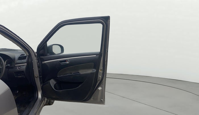 2015 Maruti Swift ZDI, Diesel, Manual, 1,49,958 km, RHS Front Door