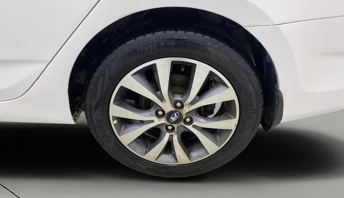 2013 Hyundai Verna FLUIDIC 1.6 VTVT SX, Petrol, Manual, 71,742 km, Left Rear Wheel