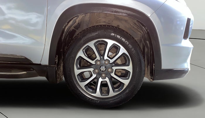 2022 Maruti Grand Vitara ALPHA SMART HYBRID, Petrol, Manual, 62,308 km, Right Front Wheel