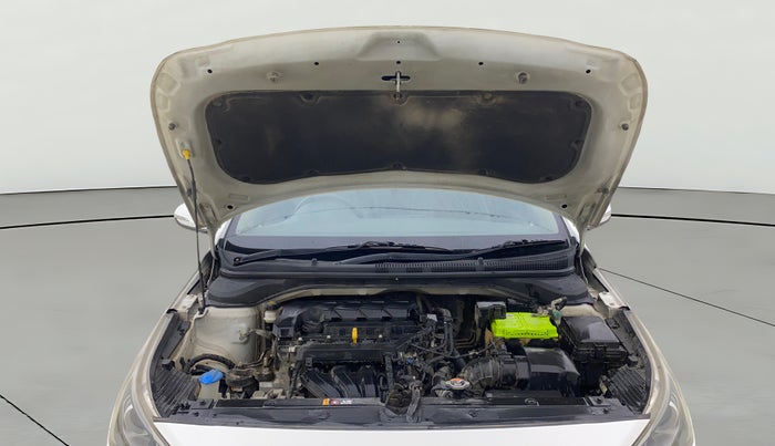 2022 Hyundai Verna SX 1.5 VTVT, Petrol, Manual, 76,406 km, Open Bonet