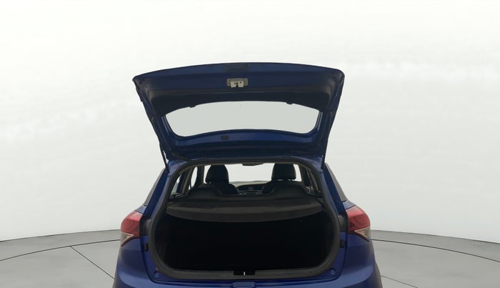 2015 Hyundai Elite i20 SPORTZ 1.2, Petrol, Manual, 66,605 km, Boot Door Open