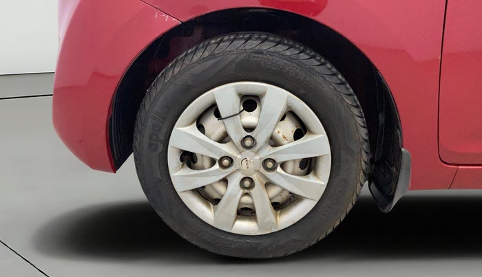 2017 Hyundai Eon ERA +, Petrol, Manual, 14,800 km, Left Front Wheel