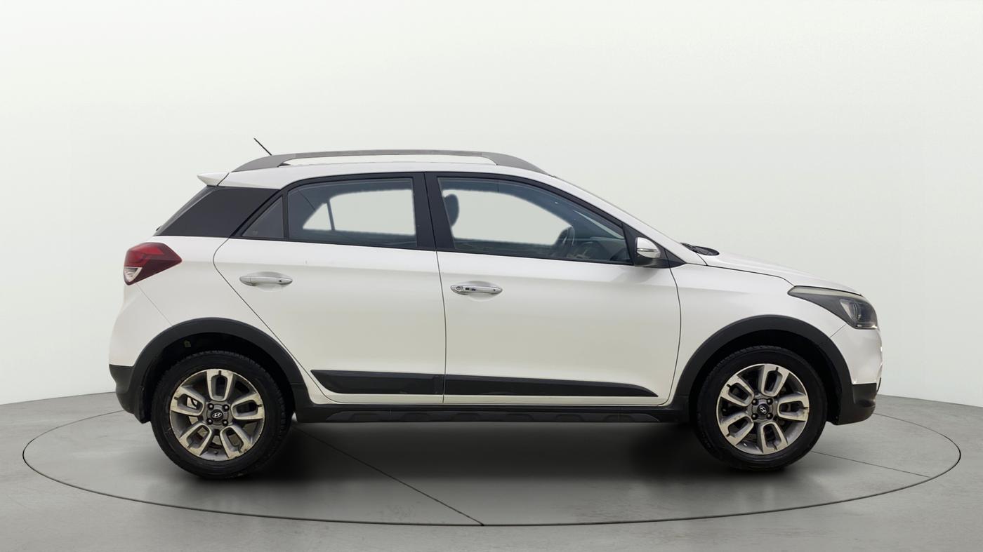 2015 Hyundai i20 Active 1.4 SX, Diesel, Manual, 91,393 km, Right Side View