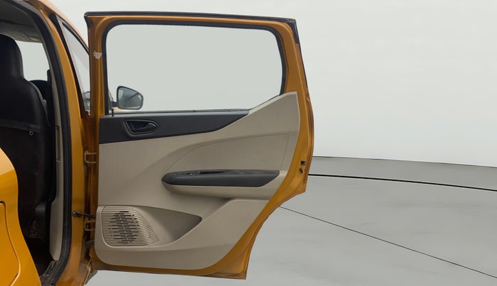 2021 Renault TRIBER RXT, Petrol, Manual, 49,232 km, RHS Rear Door