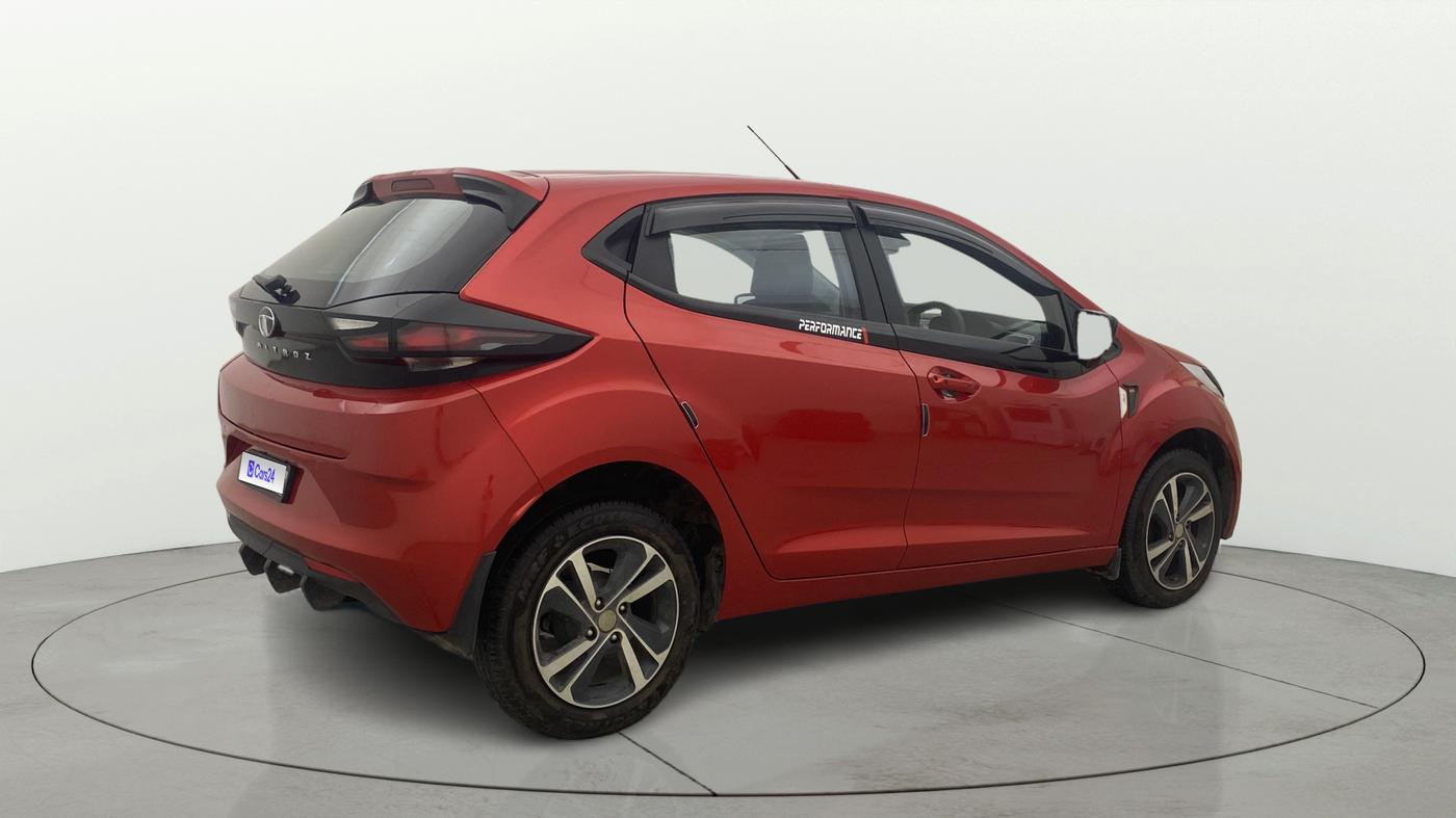 2023 Tata ALTROZ XZ PETROL, Petrol, Manual, 10,186 km, Right Back Diagonal