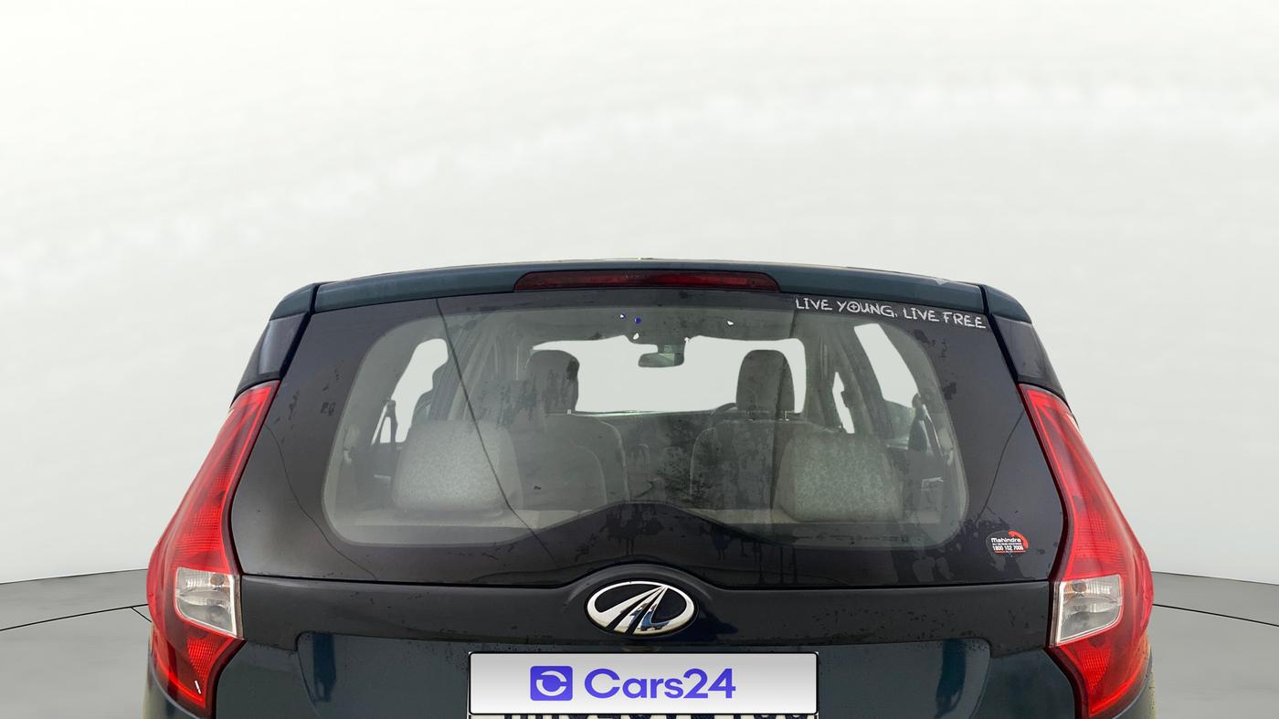 2019 Mahindra MARAZZO M2 7STR, Diesel, Manual, 1,41,255 km, Rear Windshield