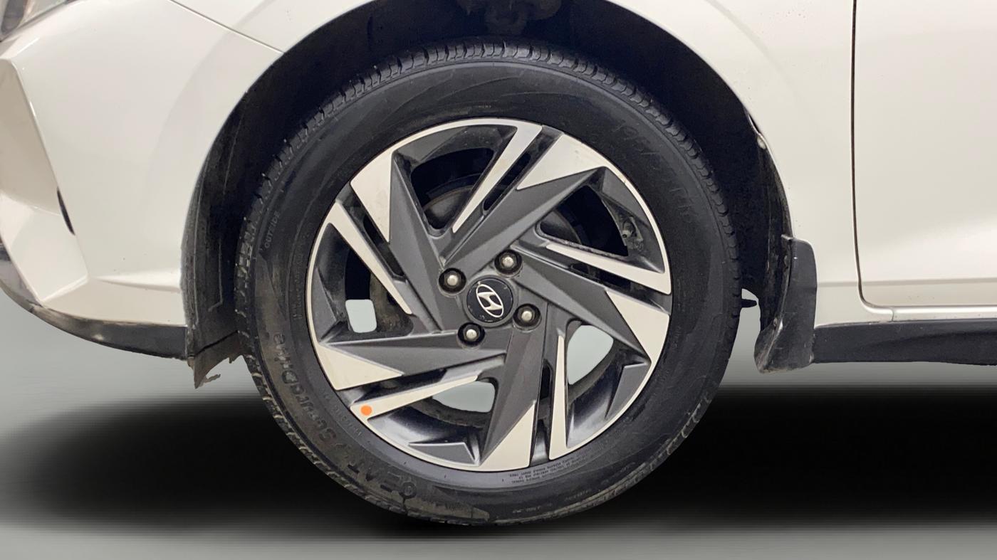 2021 Hyundai NEW I20 ASTA 1.2 AT, Petrol, Automatic, 1,02,328 km, Left Front Wheel