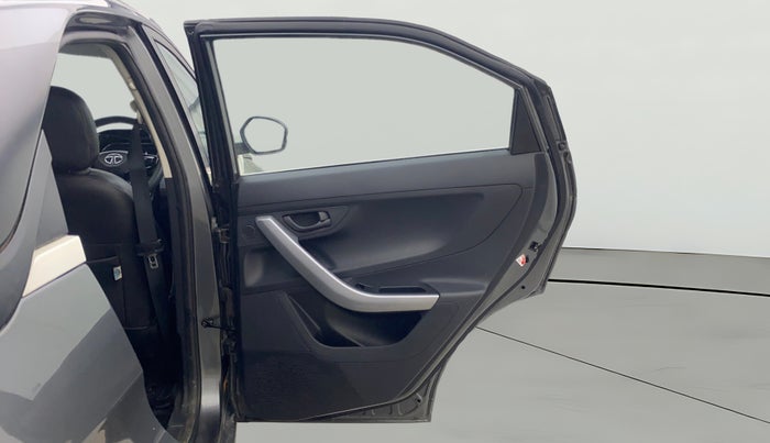 2022 Tata NEXON XM SUNROOF PETROL, Petrol, Manual, 16,608 km, RHS Rear Door