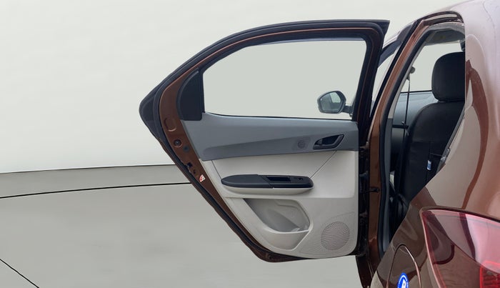 2025 Tata Tiago XZA, Petrol, Automatic, 3,852 km, LHS Rear Door