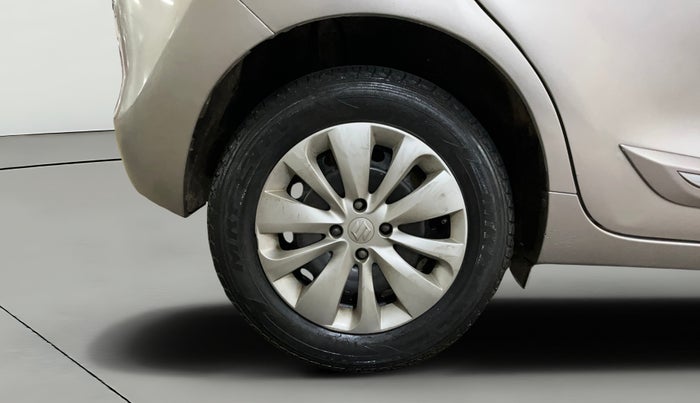 2016 Maruti Baleno DELTA PETROL 1.2, Petrol, Manual, 30,437 km, Right Rear Wheel