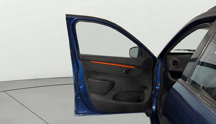 2018 Renault Kwid CLIMBER 1.0, Petrol, Manual, 51,509 km, LHS Front Door