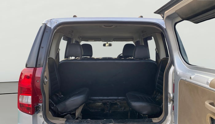 2016 Mahindra TUV300 T4, Diesel, Manual, 91,399 km, Boot Open Zoomed View
