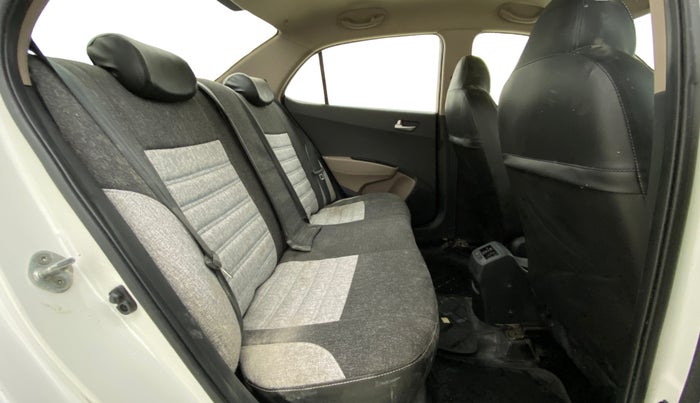 2016 Hyundai Xcent S 1.2, Petrol, Manual, 64,807 km, Right Side Rear Door Cabin