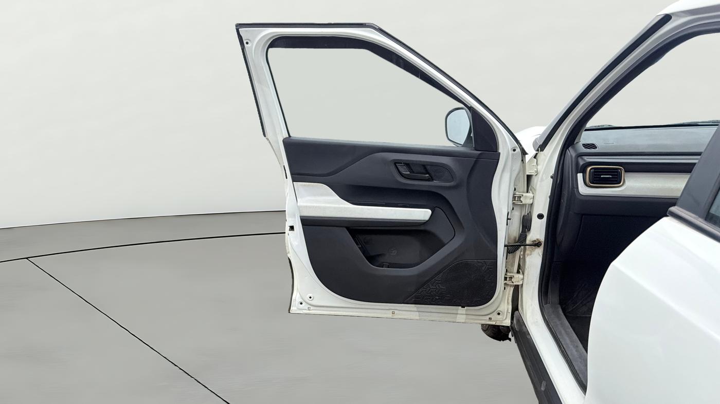 2023 Tata PUNCH ACCOMPLISHED DAZZLE SUNROOF CNG MT, CNG, Manual, 81,360 km, LHS Front Door
