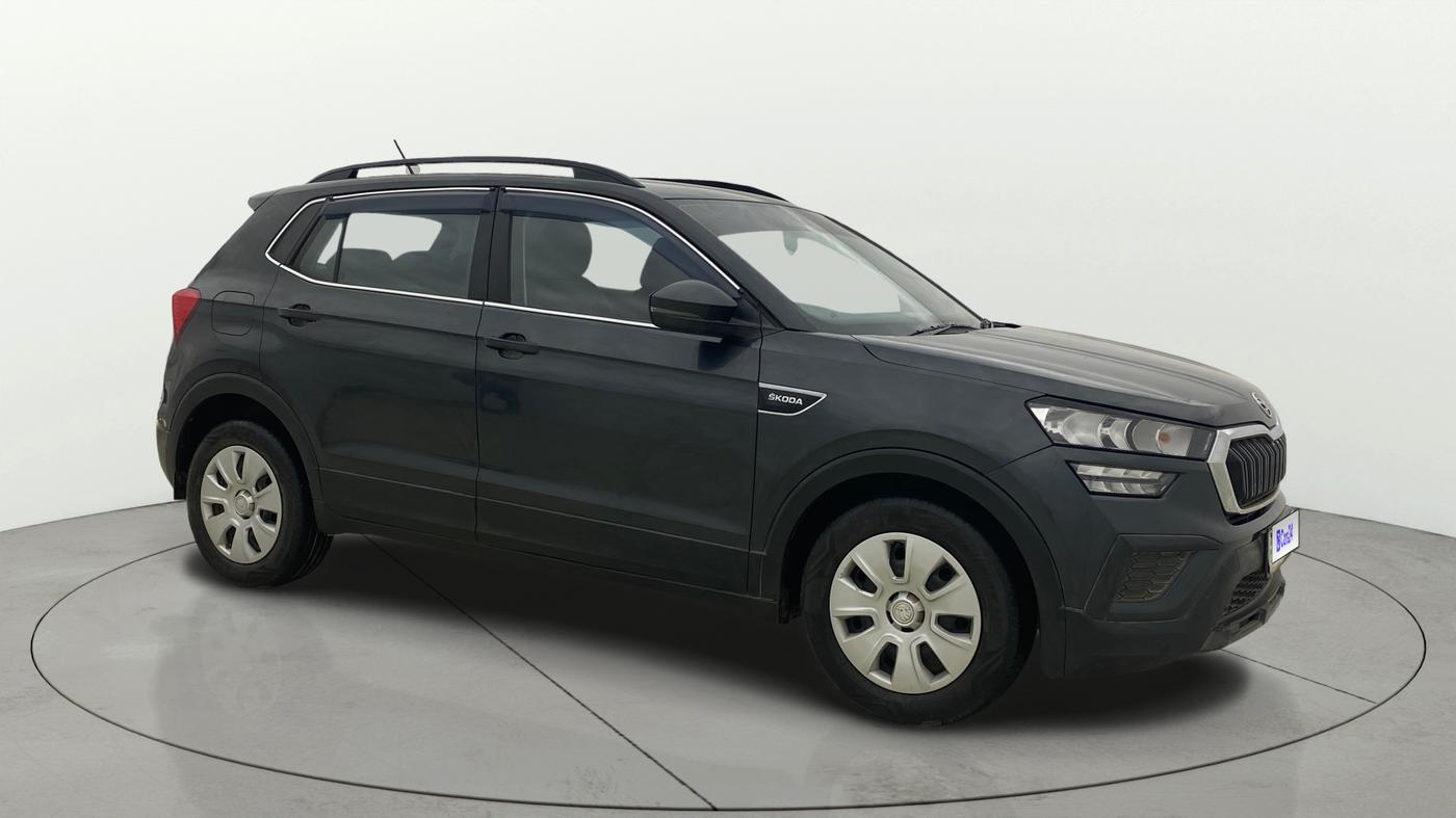 2022 Skoda KUSHAQ ACTIVE 1.0L TSI MT, Petrol, Manual, 37,190 km, Right Front Diagonal