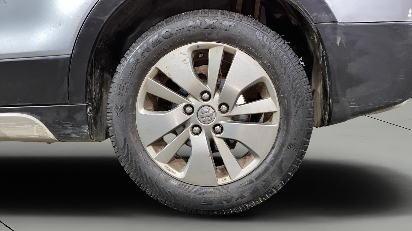 2016 Maruti S Cross ZETA 1.3, Diesel, Manual, 54,024 km, Left Rear Wheel