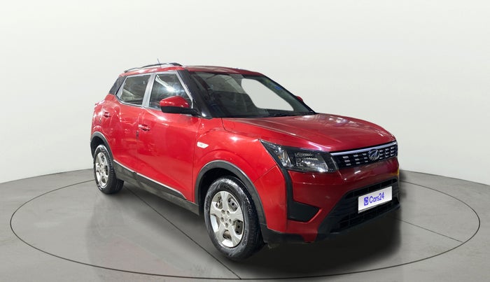 2020 Mahindra XUV300 W6 1.2 PETROL, Petrol, Manual, 33,270 km, SRP