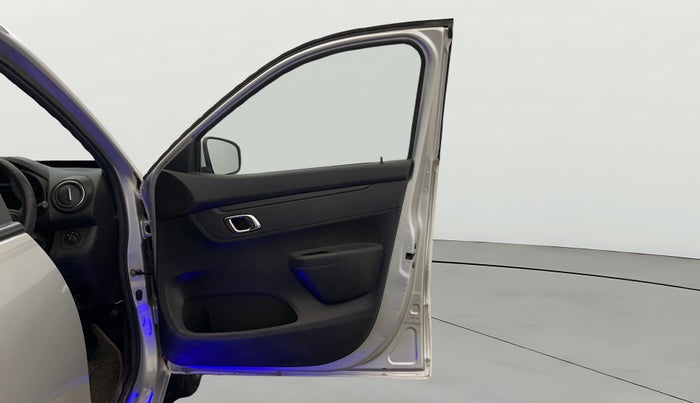 2023 Renault Kwid CLIMBER MT 1.0, Petrol, Manual, 24,502 km, RHS Front Door