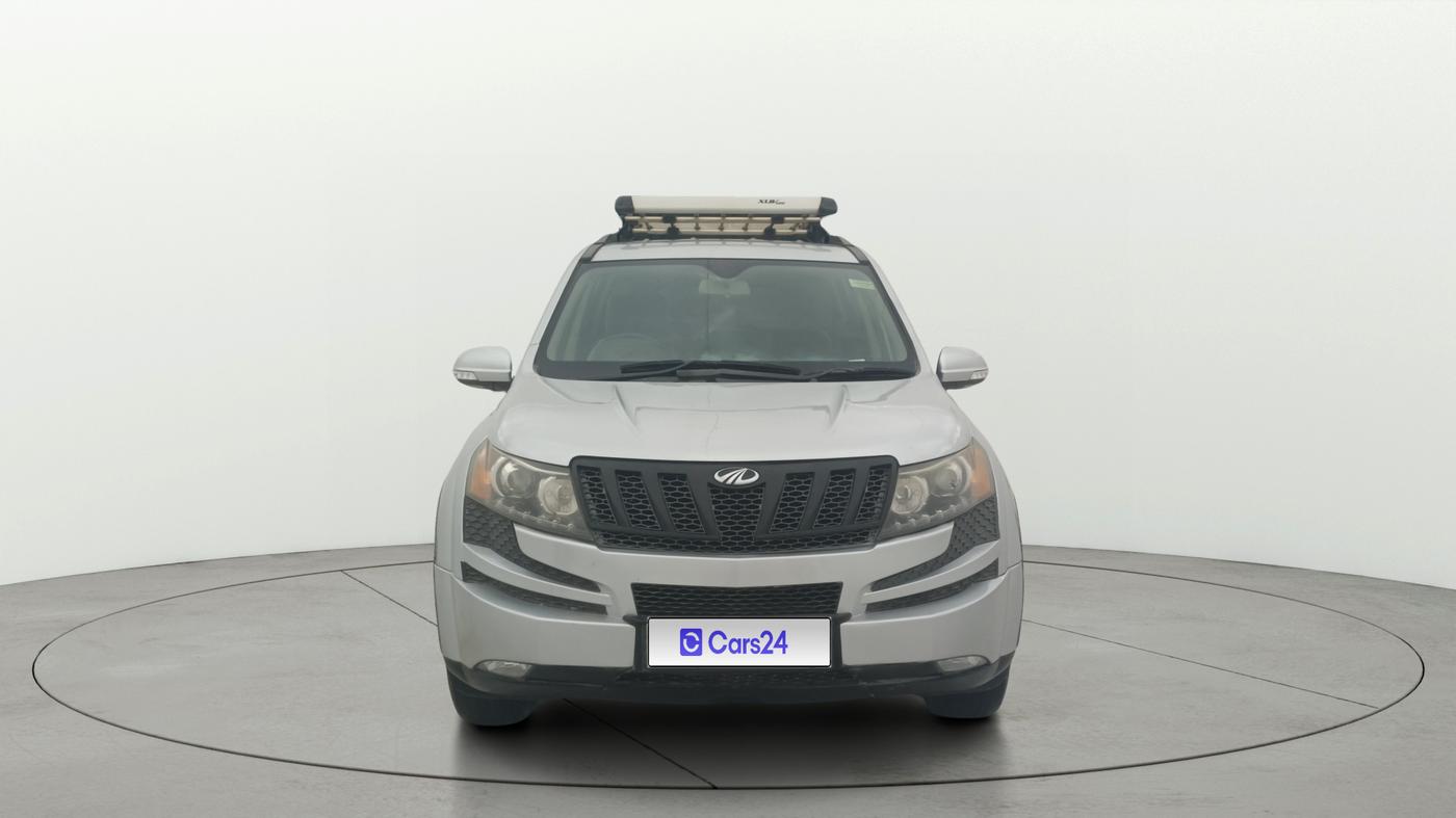 2013 Mahindra XUV500 W8, Diesel, Manual, 1,40,932 km, Front