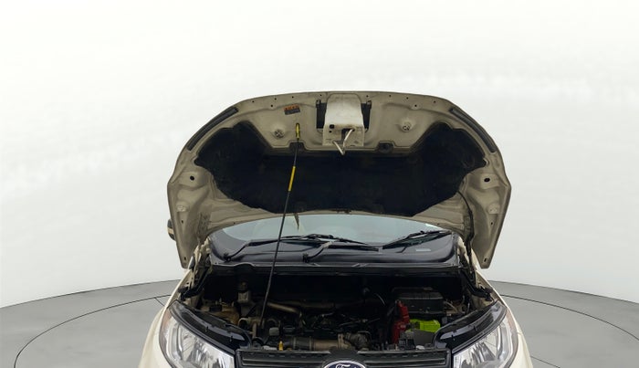 2016 Ford Ecosport TITANIUM 1.5L DIESEL, Diesel, Manual, 1,40,958 km, Open Bonet