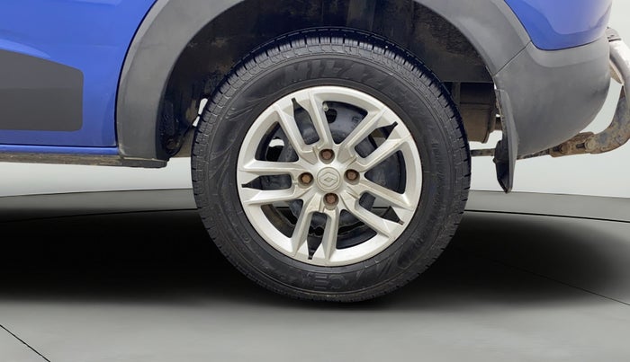 2019 Renault TRIBER RXL MT, Petrol, Manual, 37,746 km, Left Rear Wheel