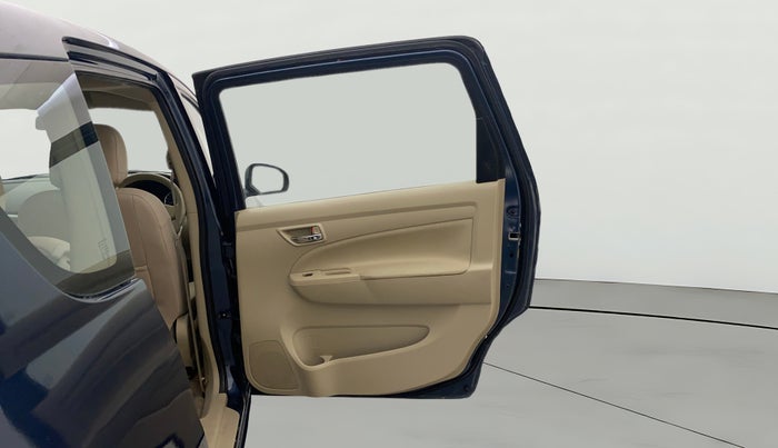 2017 Maruti Ertiga ZDI + SHVS, Diesel, Manual, 39,014 km, RHS Rear Door