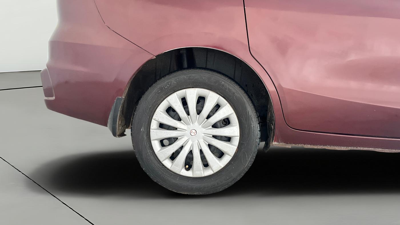 2019 Maruti Ertiga VDI 1.5, Diesel, Manual, 1,24,999 km, Right Rear Wheel